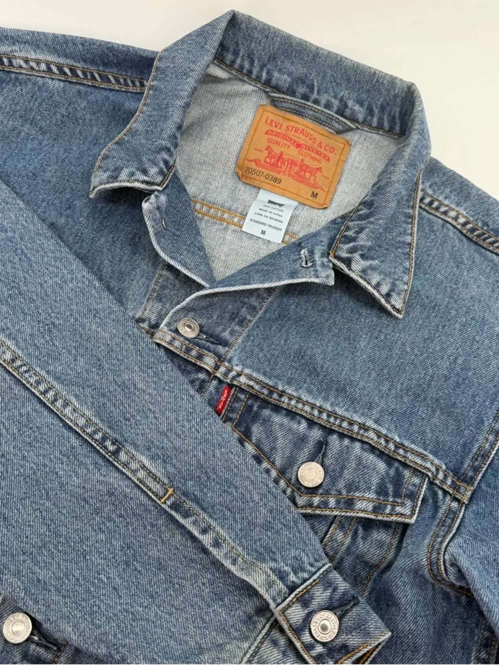 VTG 90s Levi's 70507 Relaxed Trucker Jacket Embroidered Eagle
